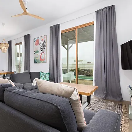 Willa In Take A Swim In Our 15m Long Pool Lajares